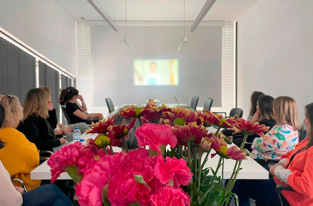 Para as Mães KMS 🌹